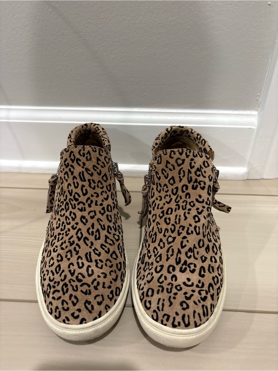 Giani Bini Shoes - Giani Bini Leopard Print Slip-On Sneakers - Tan/Black